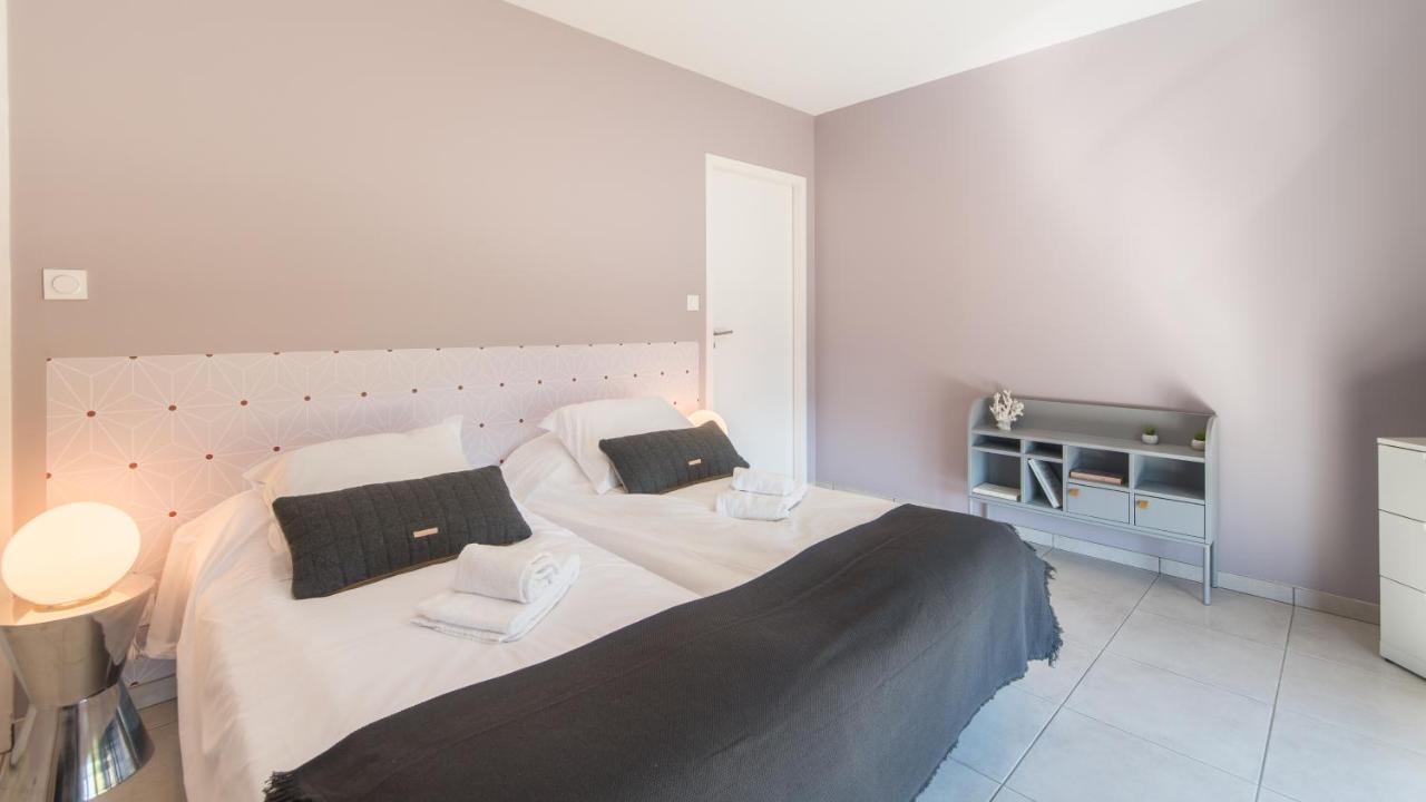 Villa Spacieuse Avec Jacuzzi Privatif Sarlat-la-Caneda Bagian luar foto