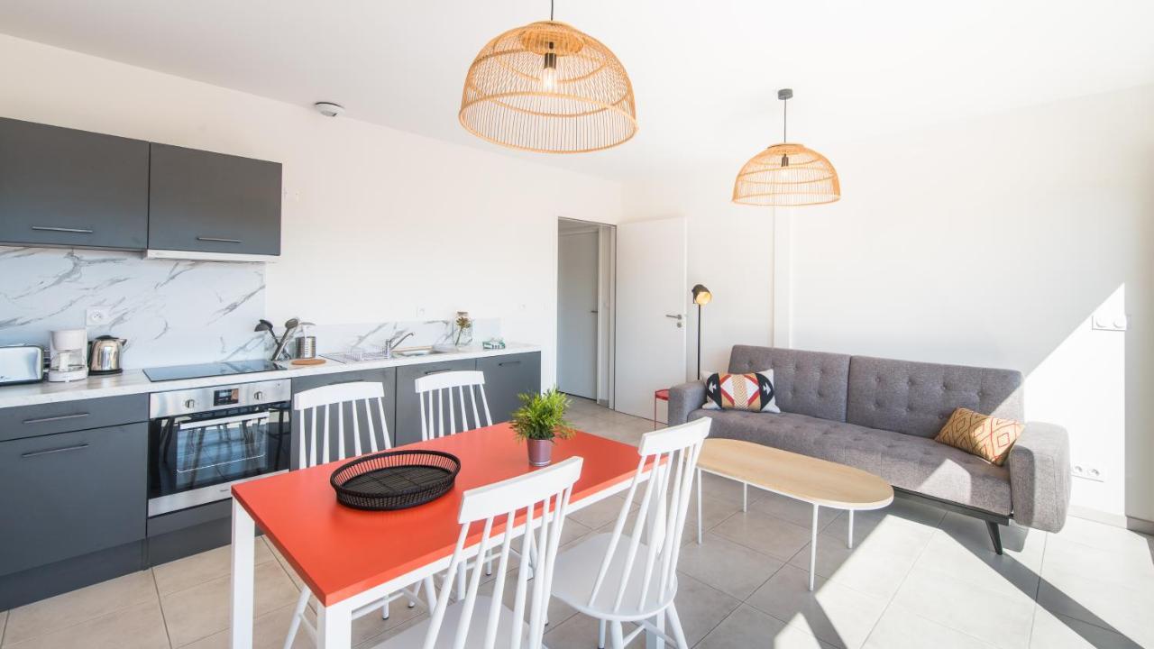 Villa Spacieuse Avec Jacuzzi Privatif Sarlat-la-Caneda Bagian luar foto