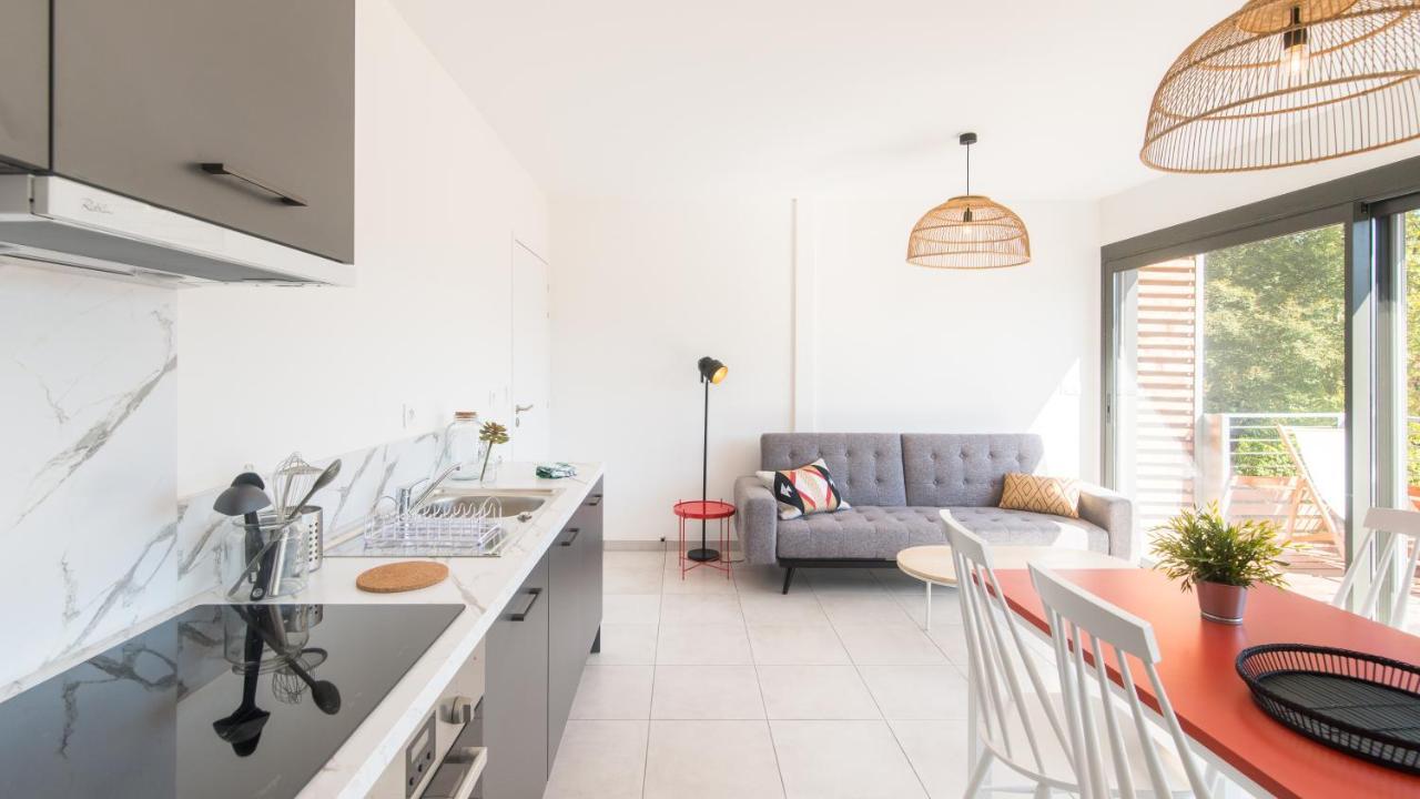Villa Spacieuse Avec Jacuzzi Privatif Sarlat-la-Caneda Bagian luar foto
